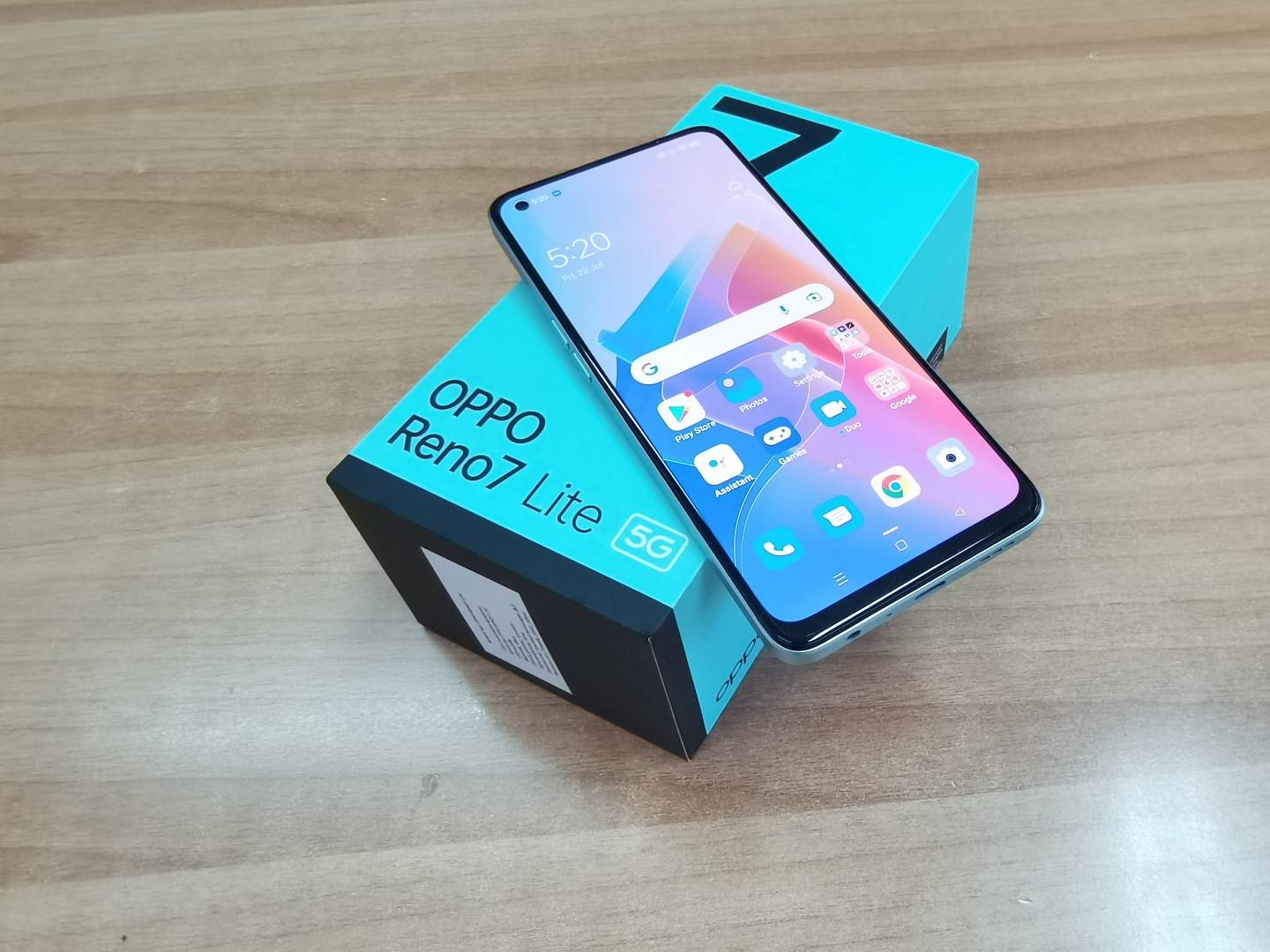 Oppo Reno 7 Lite 5G Hands On Review H μοναδική τέχνη του ξεχωριστού